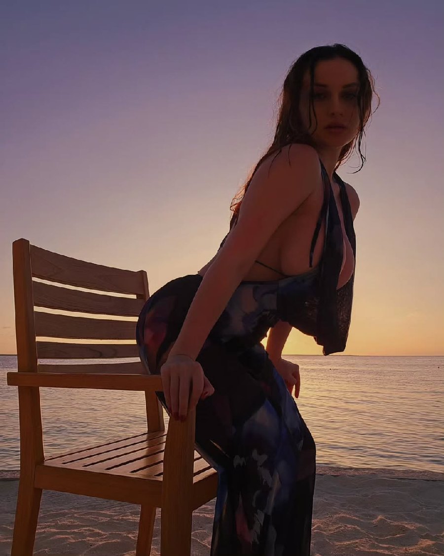 Sexy girl Miranda Faith nude in Tashkent