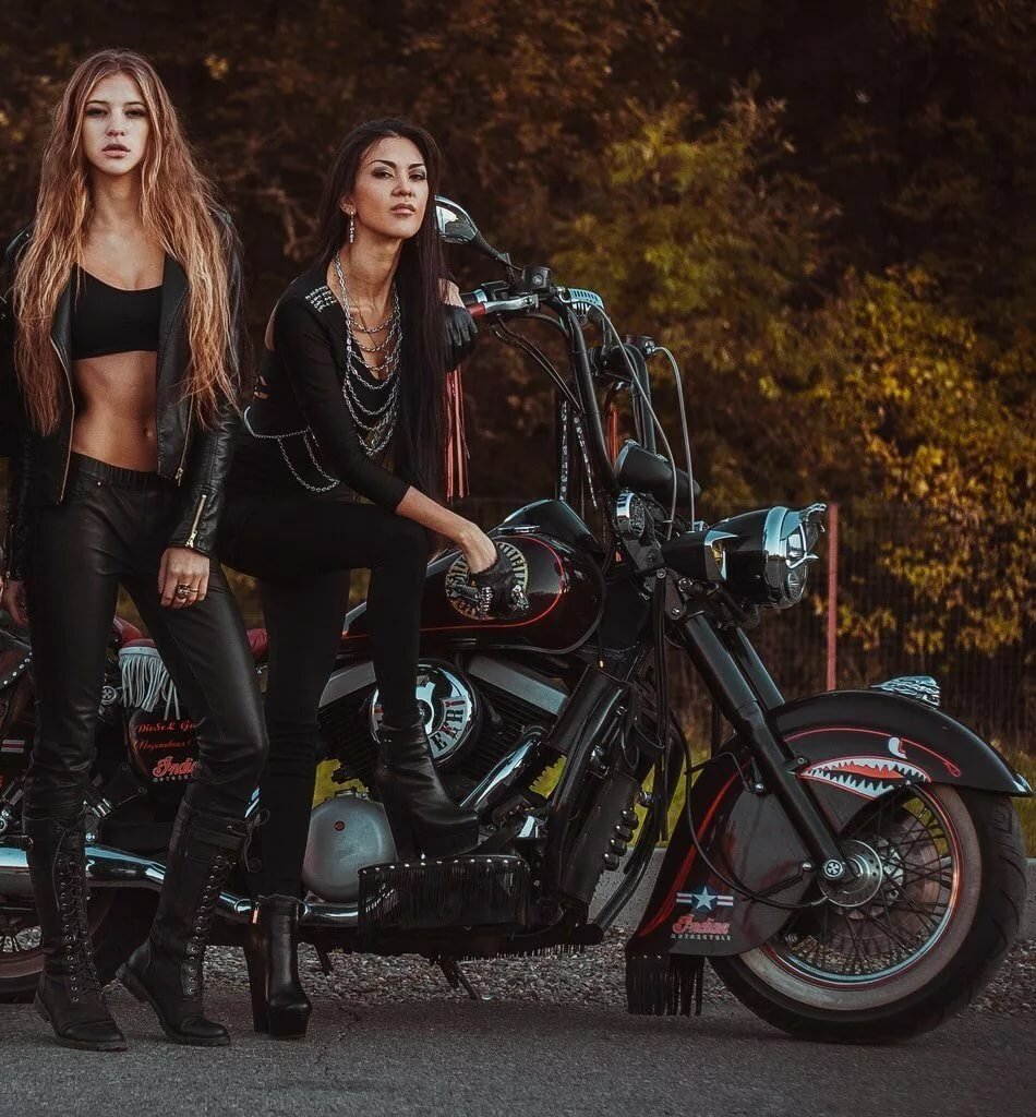 Beautiful girls and bikes in Tashkent