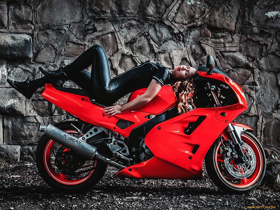 Beautiful girl Beautiful girls and motorcycles in Tashkent