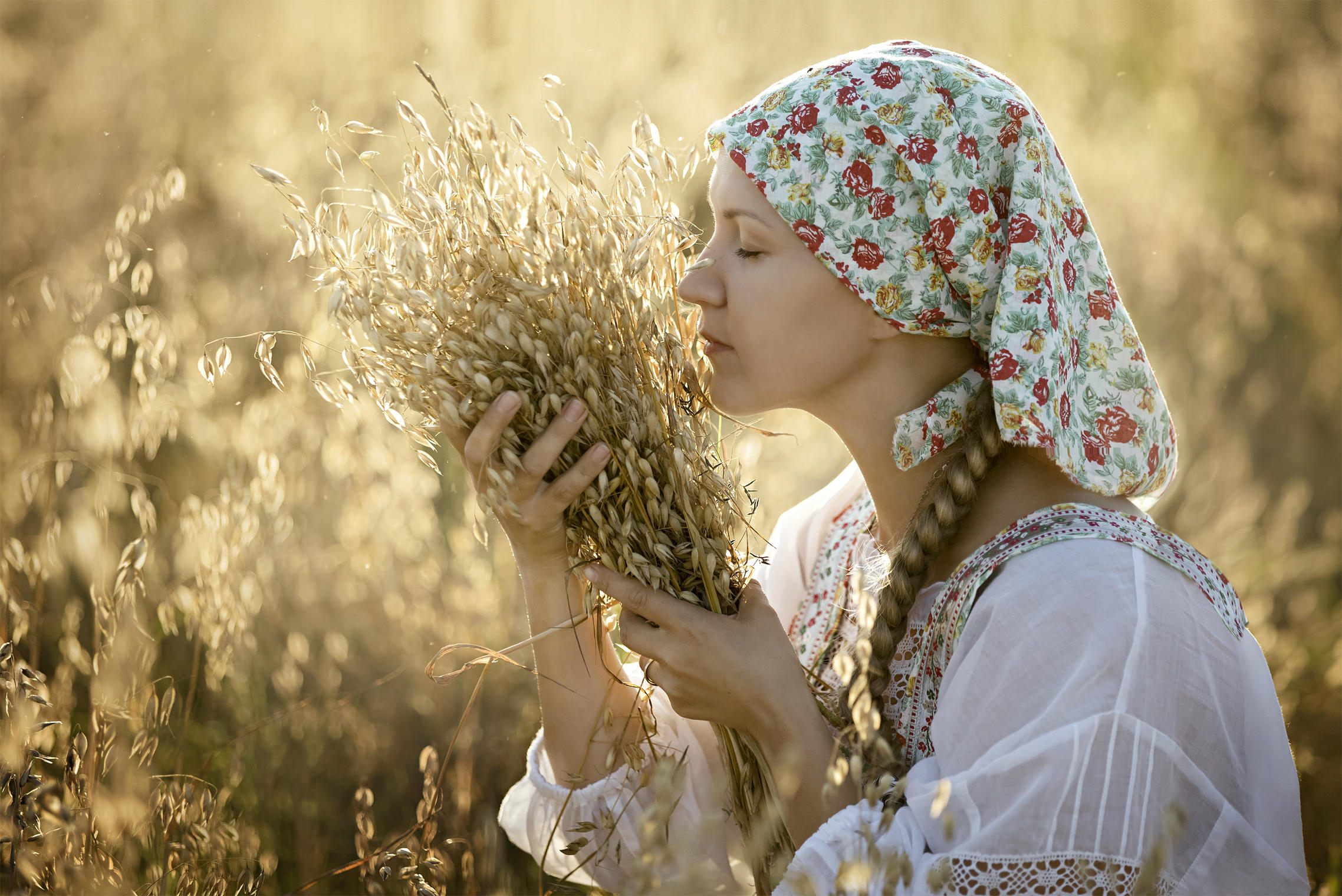 Photo Women in Slavic costumes in Tashkent